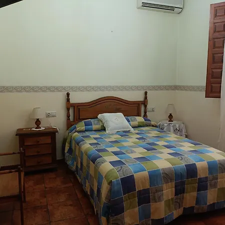 Homestay Con Piscina Pinoso